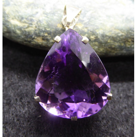 Pendentif en Amethyste à facettes