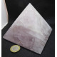 pyramide en quartz rose